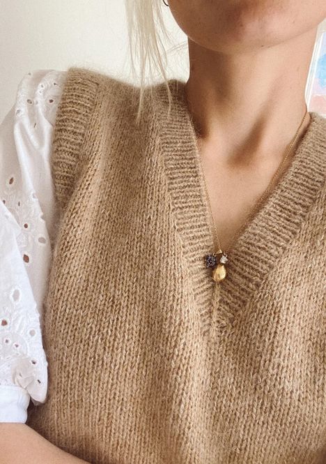 Hovedbilde Stockholm Slipover V-neck - PetiteKnit